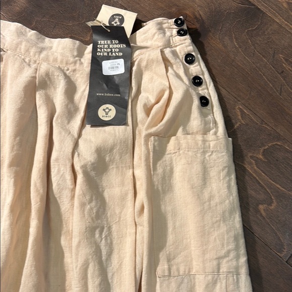 Embroidered Cream Skirt with Black Accents - Picture 3 of 7